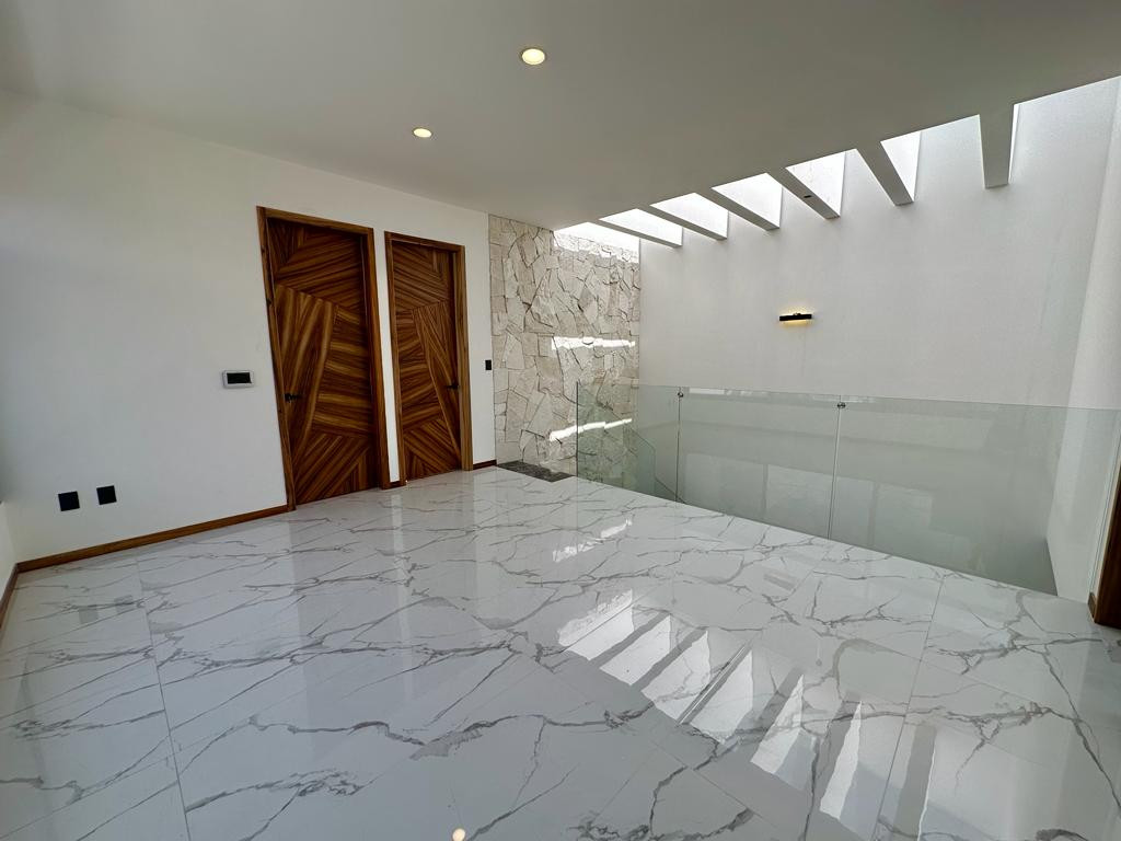 RENTA CASA EN MONTERRA (2)