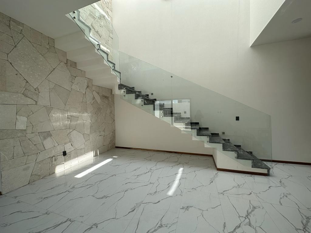 RENTA CASA EN MONTERRA (6)